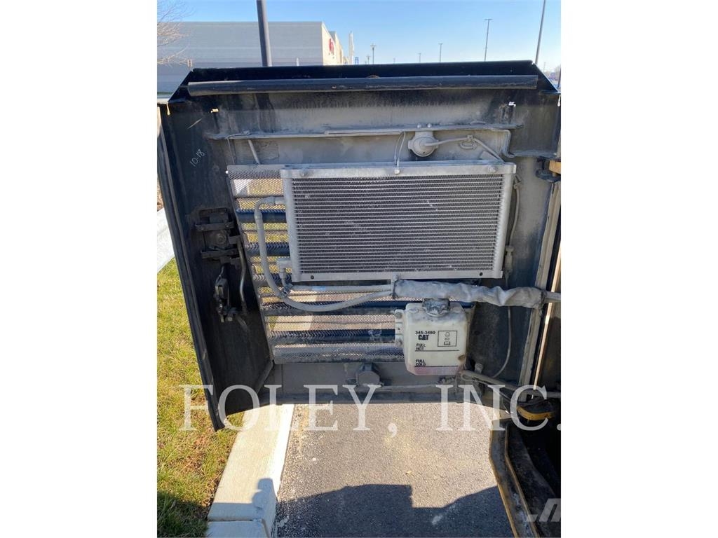 CAT 272D2 Φορτωτάκια