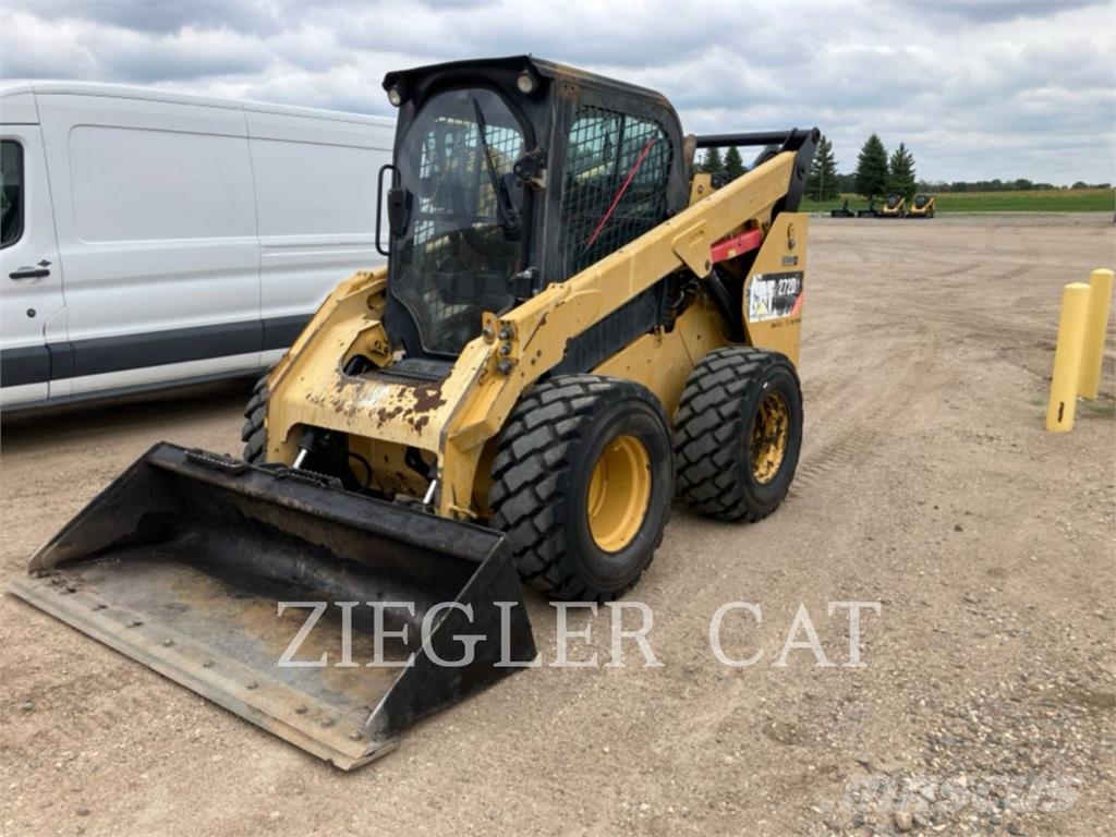 CAT 272D2 Skid steer mini nakladalci