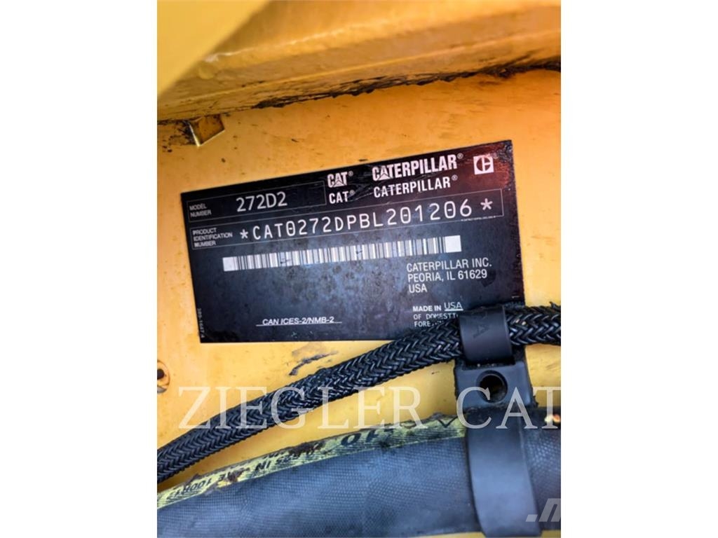 CAT 272D2 Kompaktlaadurid