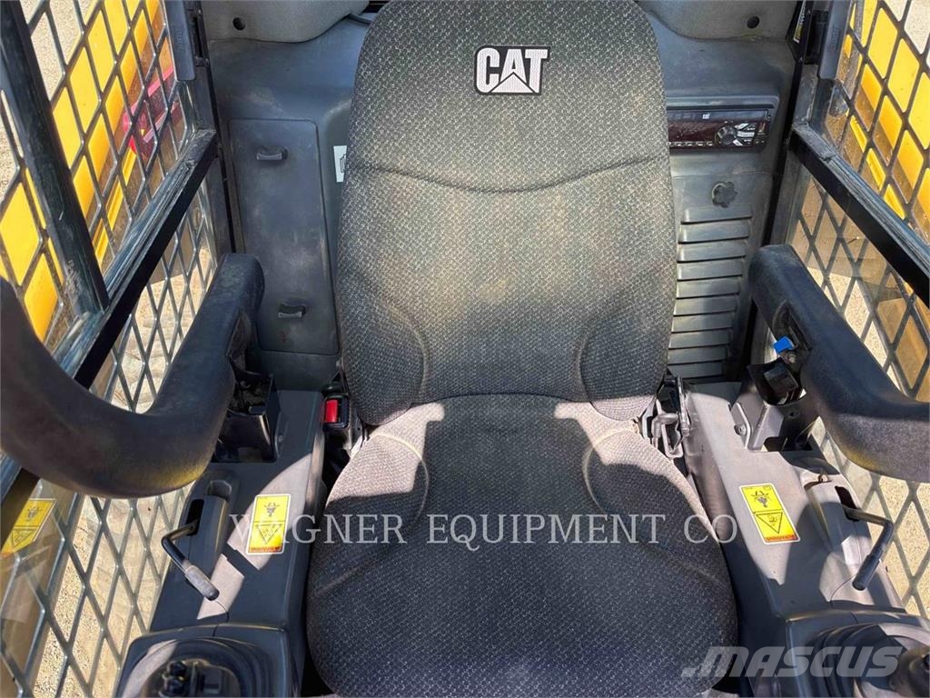 CAT 272D2 XHP Kompaktrakodók