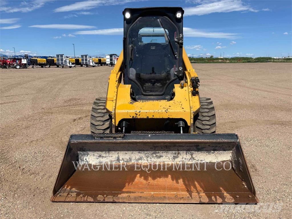 CAT 272D2 XHP Kompaktrakodók