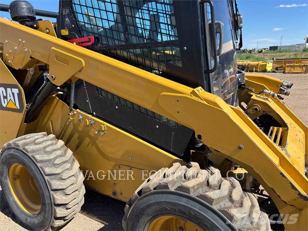 CAT 272D2 XHP Kompaktrakodók