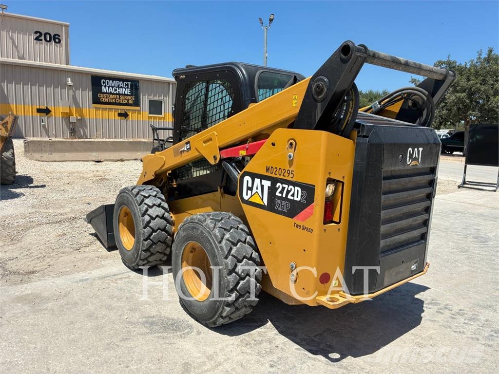 CAT 272D2 XHP Skid steer loaders