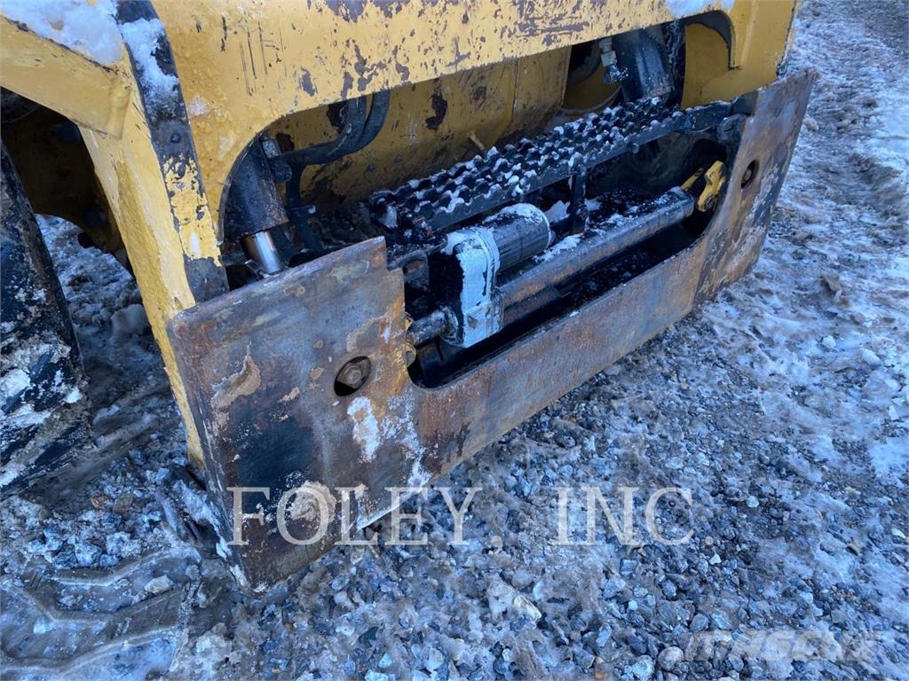 CAT 272D2XHP Minicargadoras