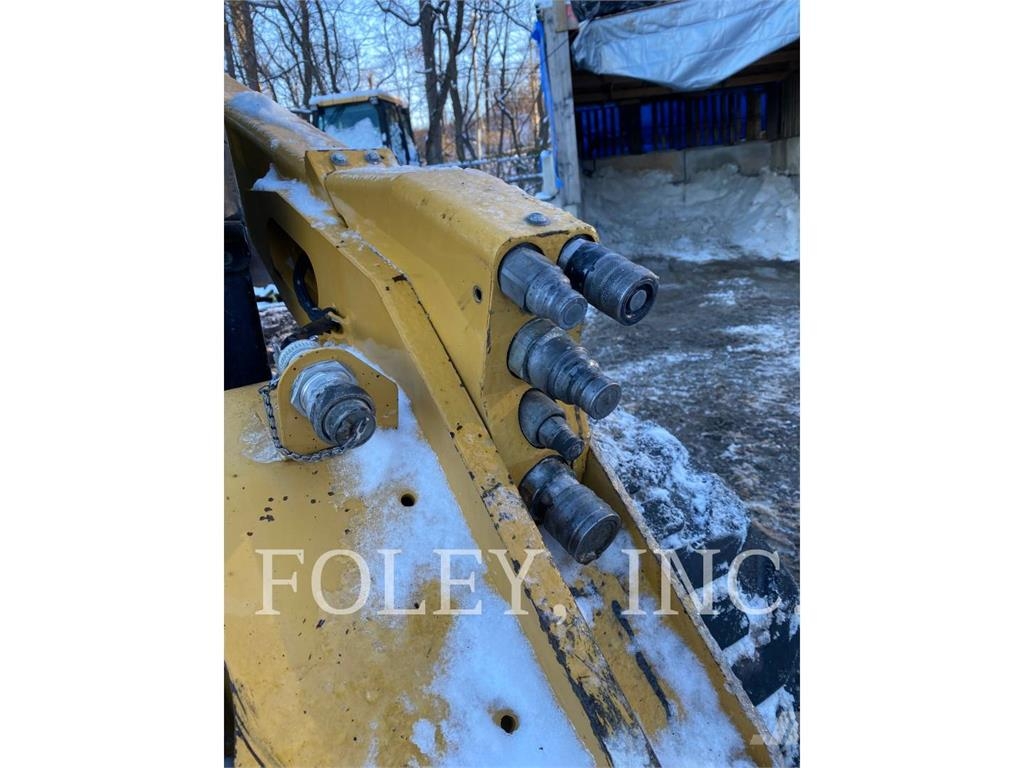 CAT 272D2XHP Minicargadoras