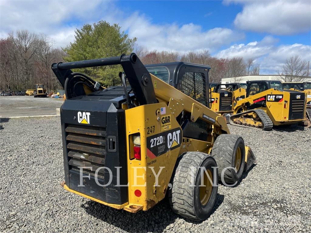 CAT 272D2XHP Minicargadoras