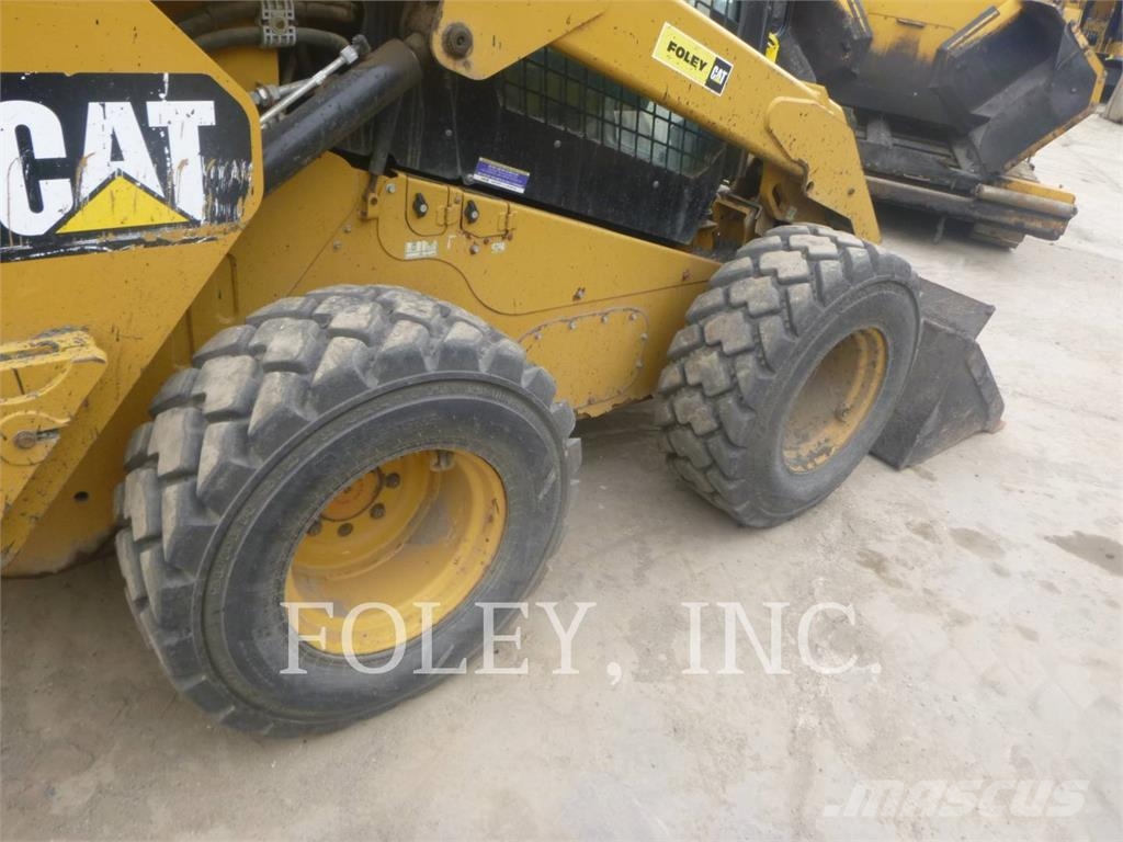 CAT 272D2XHP Φορτωτάκια