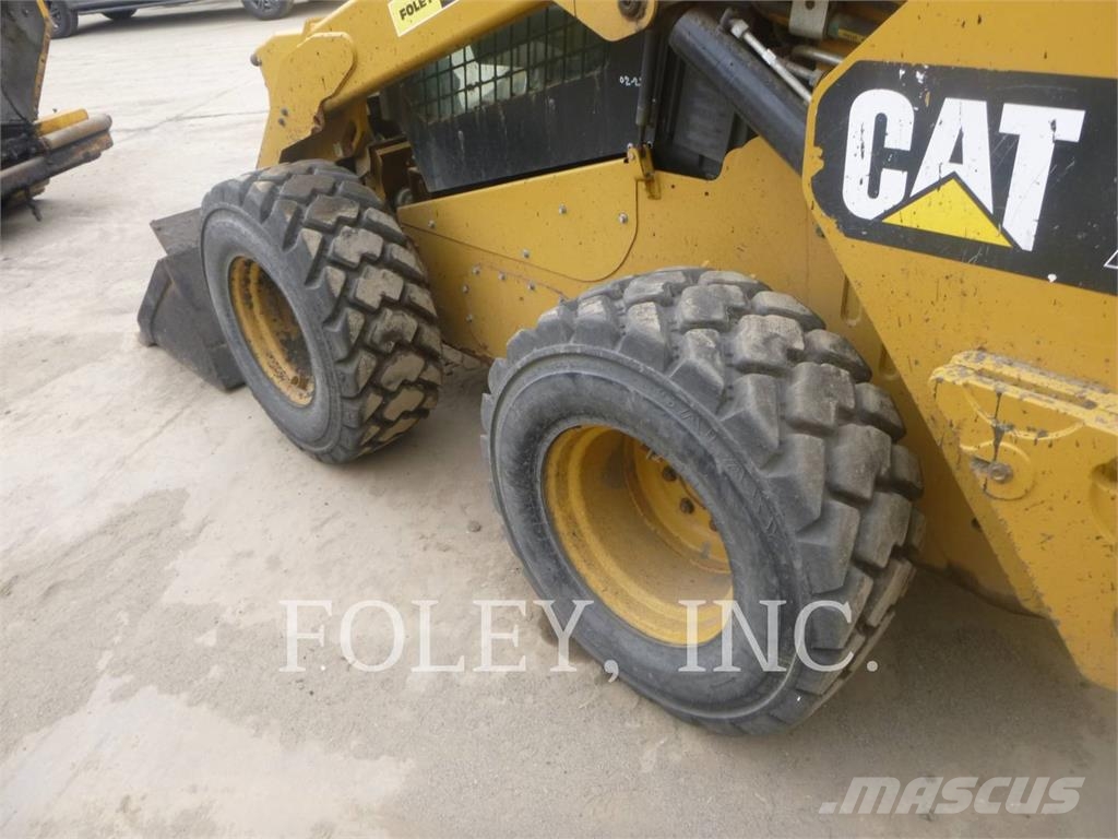 CAT 272D2XHP Φορτωτάκια