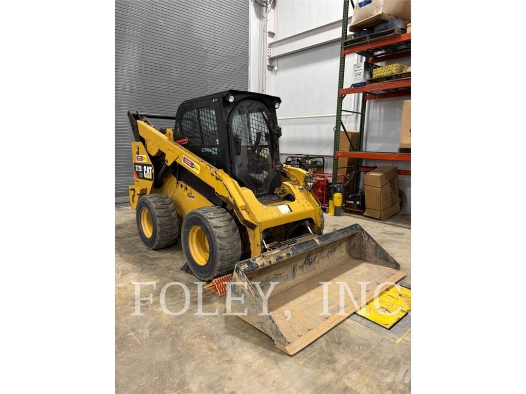 CAT 272D2XHP لوادر انزلاقية التوجيه