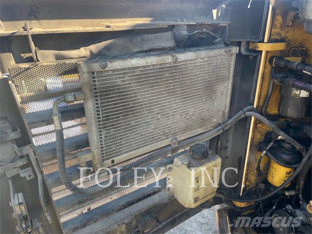 CAT 272D2XHP Skid steer mini nakladalci