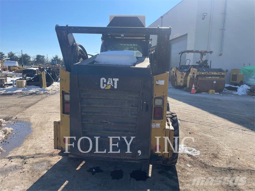 CAT 272D2XHP Skid steer mini nakladalci