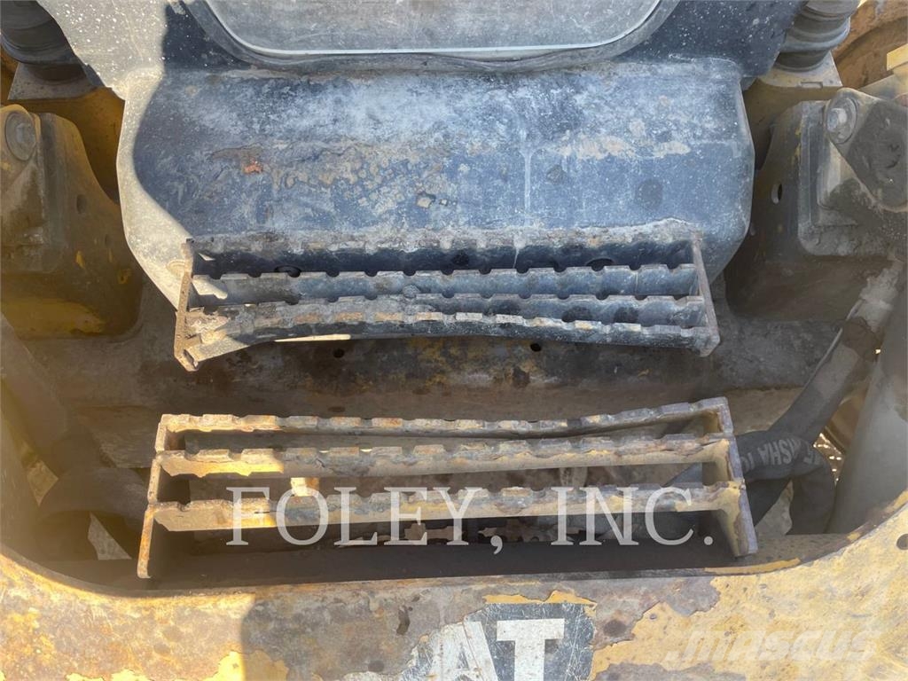 CAT 272D2XHP Skid steer mini nakladalci