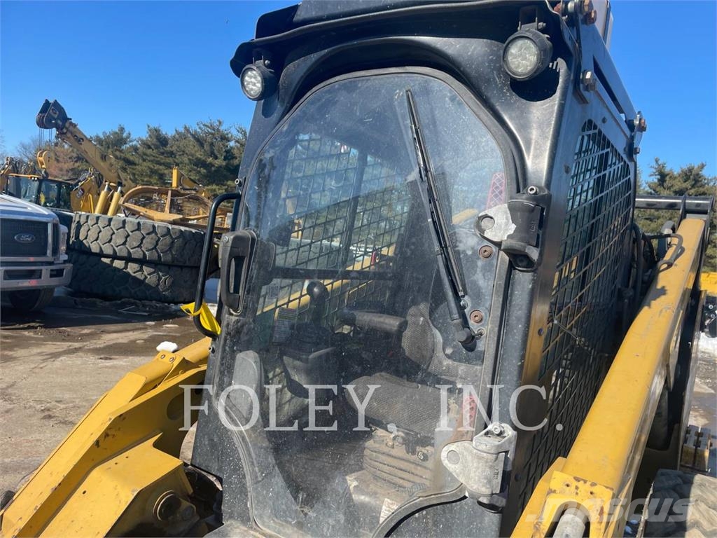 CAT 272D2XHP Skid steer mini nakladalci