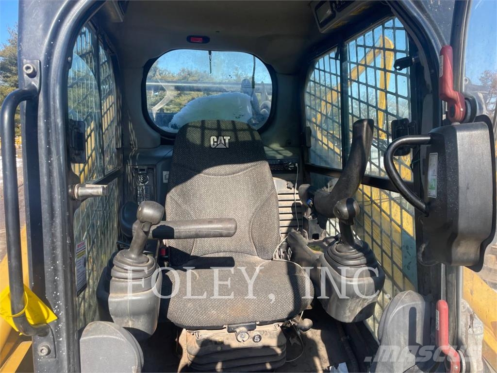 CAT 272D2XHP Skid steer mini nakladalci