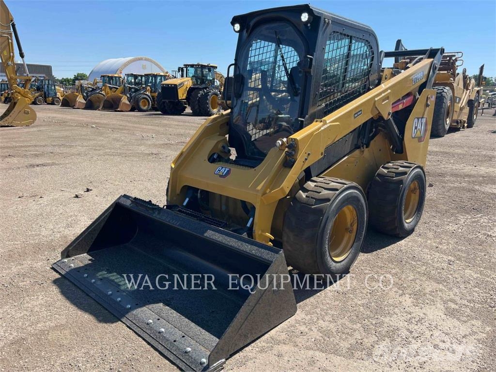 CAT 272D3 Minicargadoras