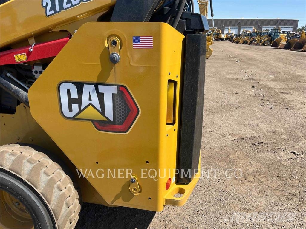 CAT 272D3 Minicargadoras