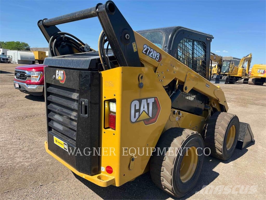 CAT 272D3 Minicargadoras