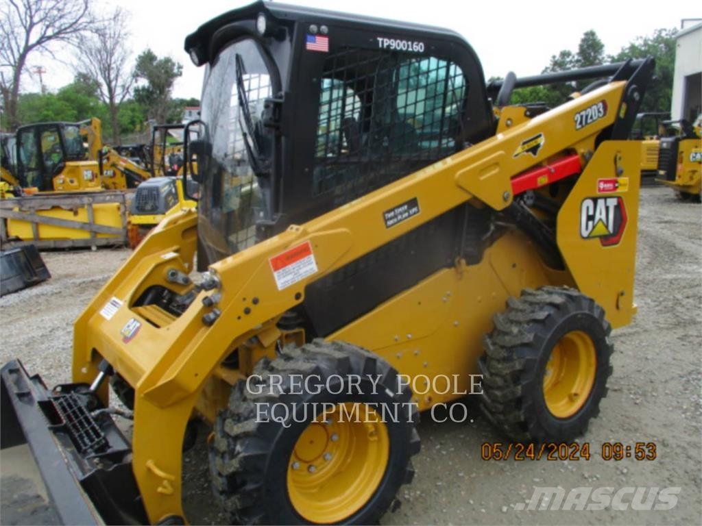 CAT 272D3 Skid steer loaders