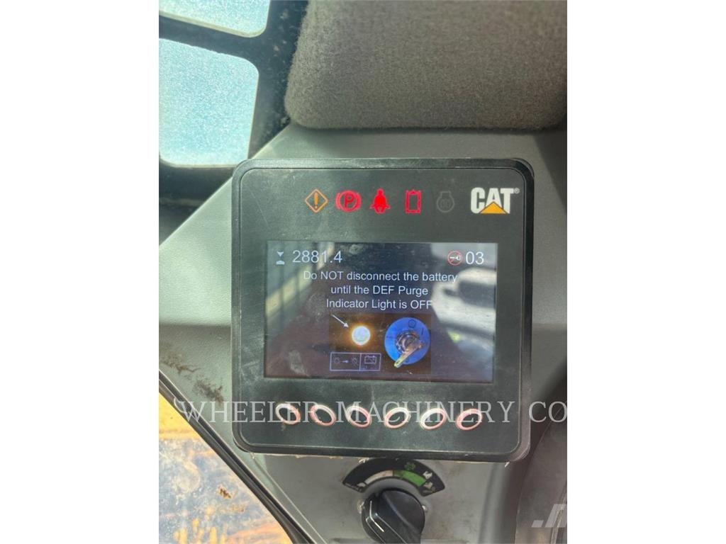 CAT 272D3 C3H2 لوادر انزلاقية التوجيه