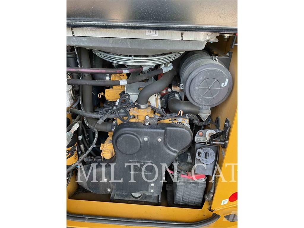 CAT 272D3 XHP Φορτωτάκια