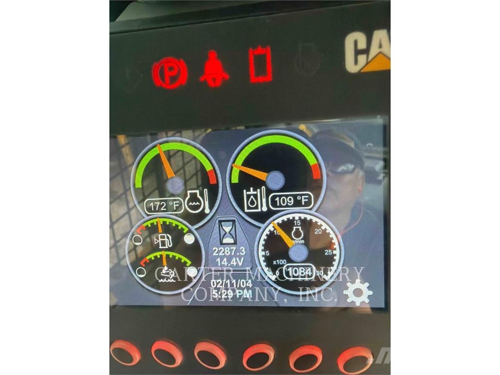 CAT 272D3XE لوادر انزلاقية التوجيه