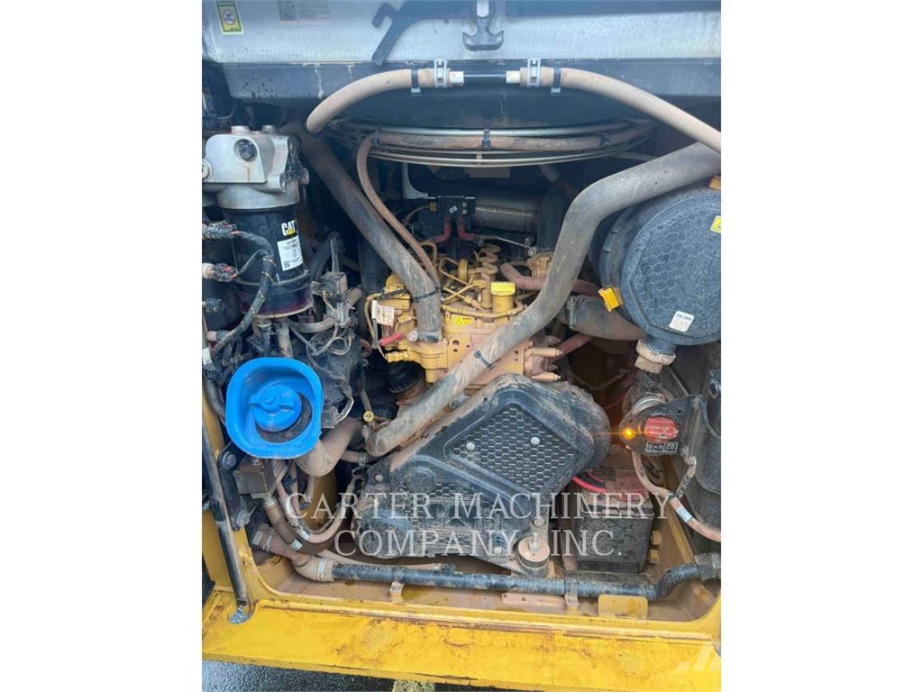 CAT 275 AC Kompaktlader