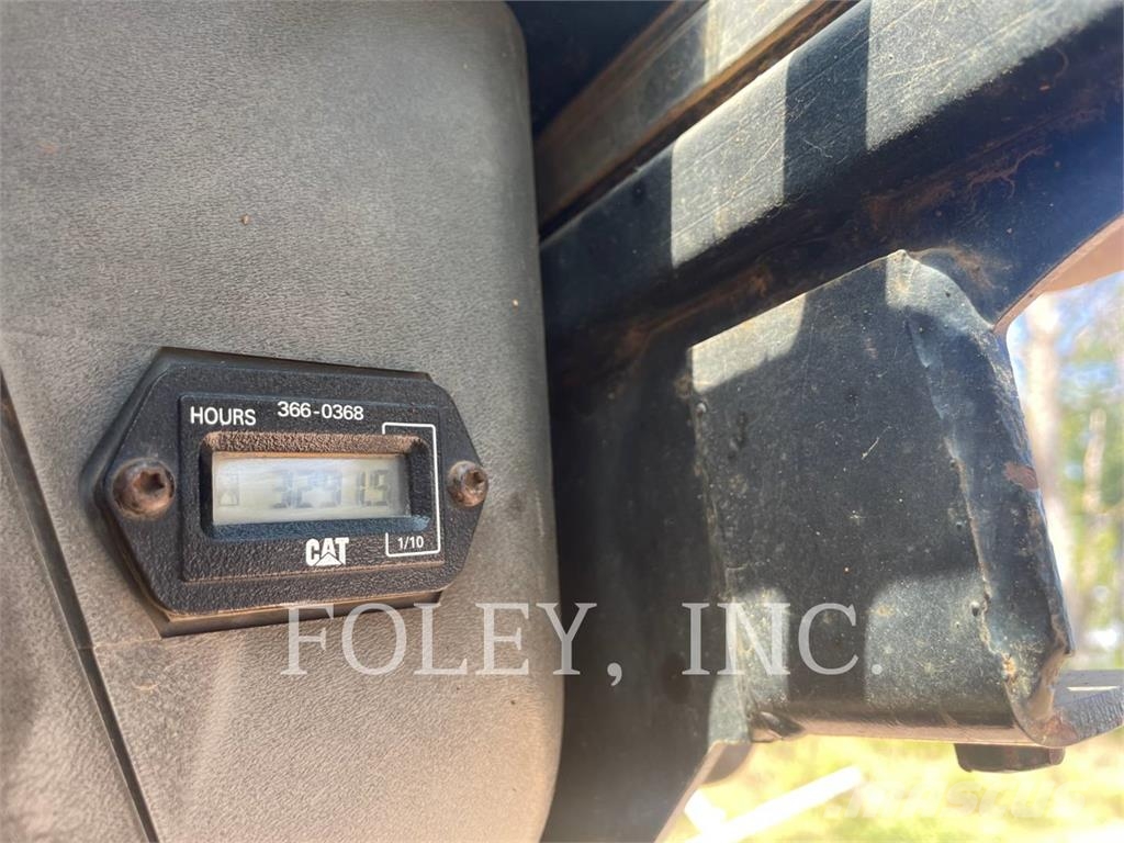 CAT 277B Rupsladers