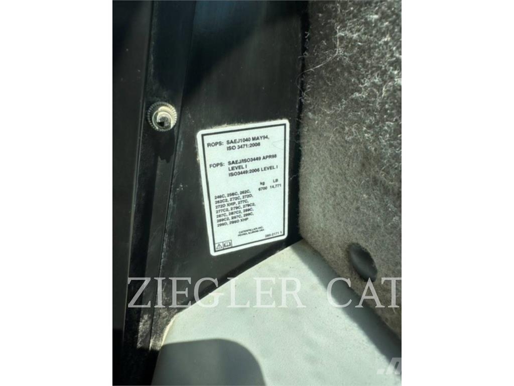 CAT 277C2 Paletli yükleyiciler