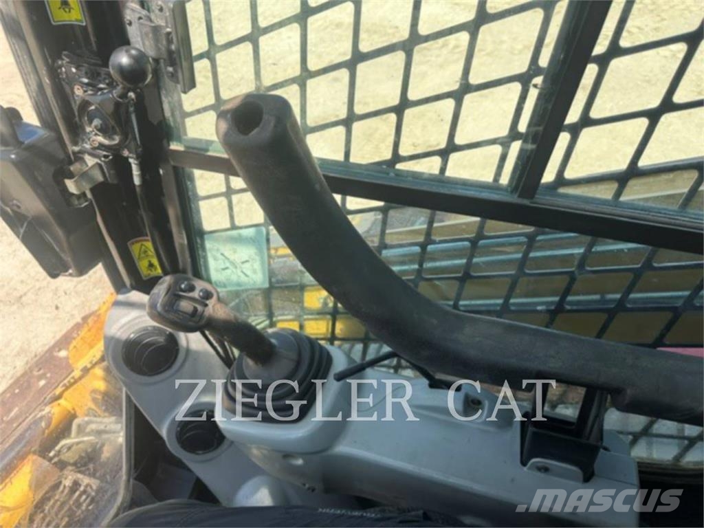 CAT 277C2 Paletli yükleyiciler