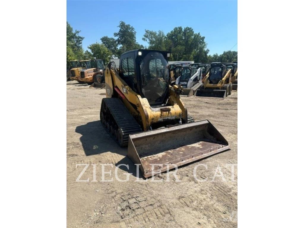 CAT 277C2 Paletli yükleyiciler
