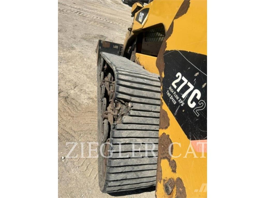 CAT 277C2 Paletli yükleyiciler
