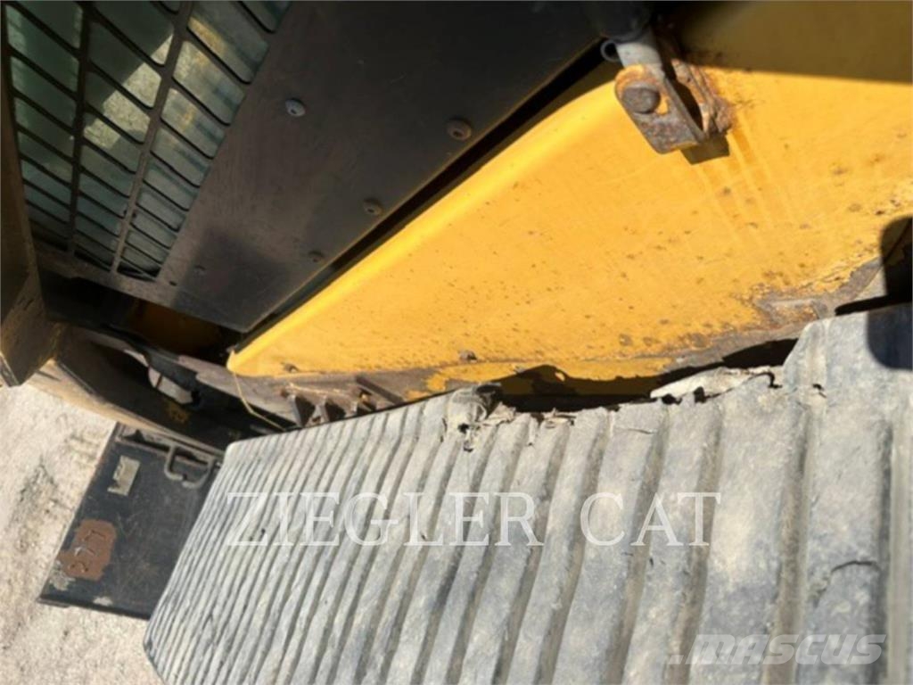 CAT 277C2 Paletli yükleyiciler