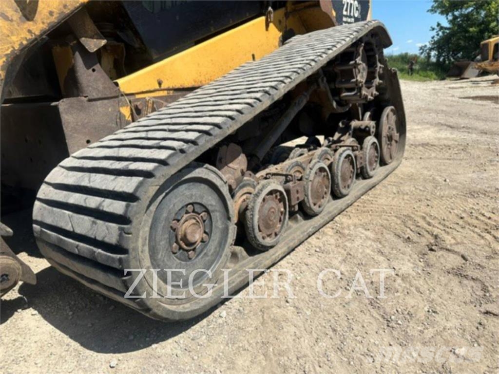 CAT 277C2 Paletli yükleyiciler