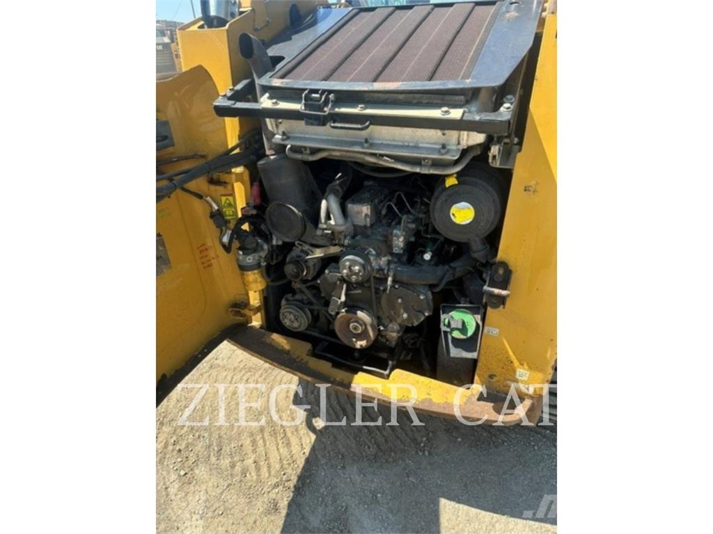 CAT 277C2 Paletli yükleyiciler