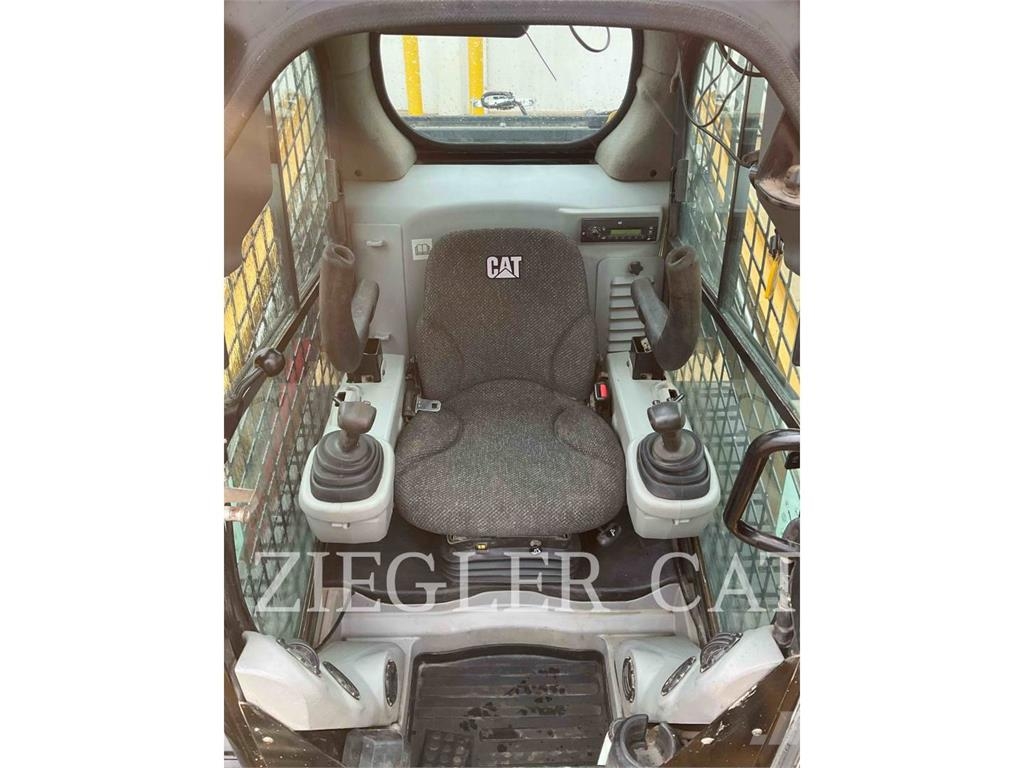 CAT 277C2 Nakladalci goseničarji