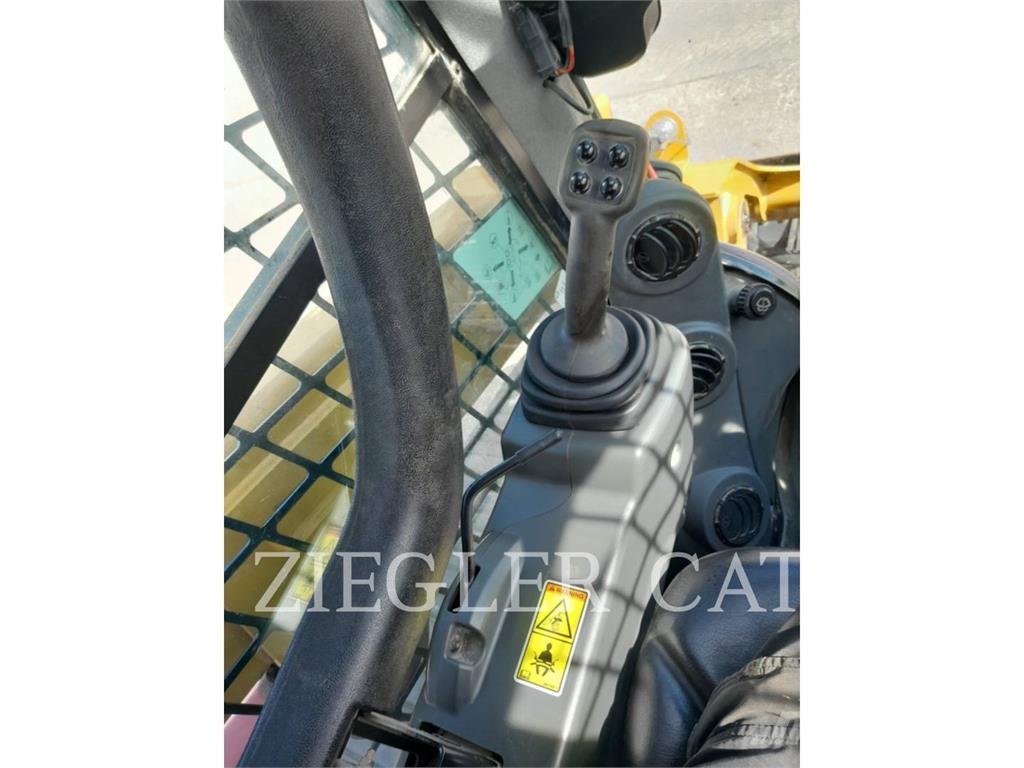CAT 277D Telakuormaajat