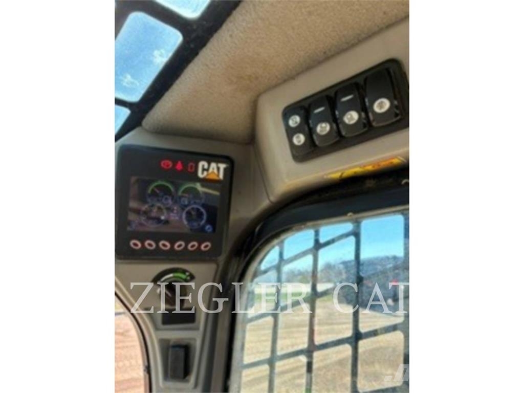 CAT 277D Crawler loaders