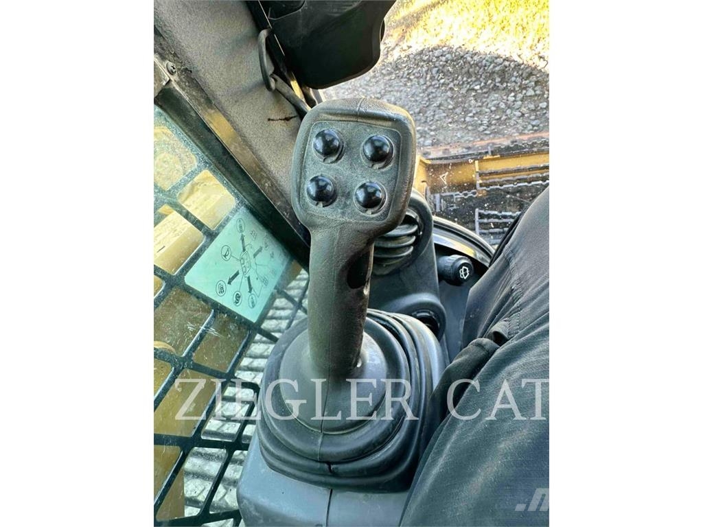 CAT 277D Telakuormaajat
