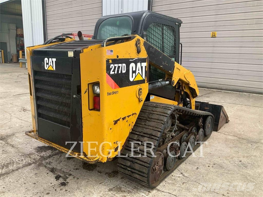 CAT 277D Pale cingolate