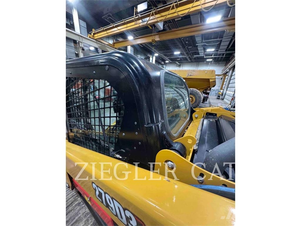 CAT 279D3 Lánctalpas homlokrakodók