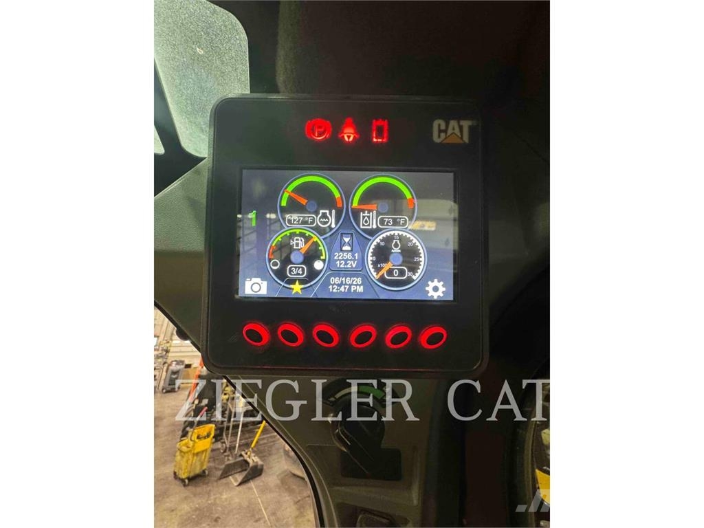 CAT 279D3 Lánctalpas homlokrakodók