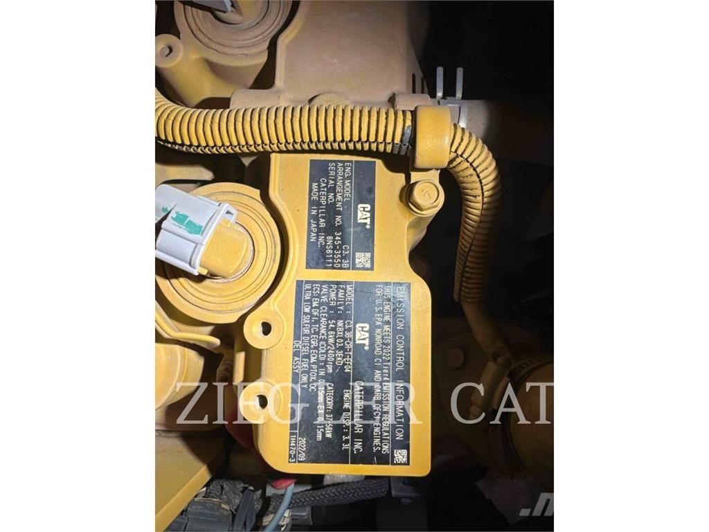 CAT 279D3 Lánctalpas homlokrakodók