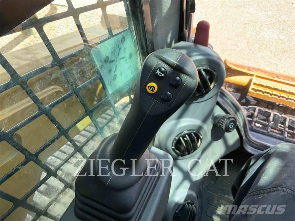 CAT 279D3 لوادر زحافة