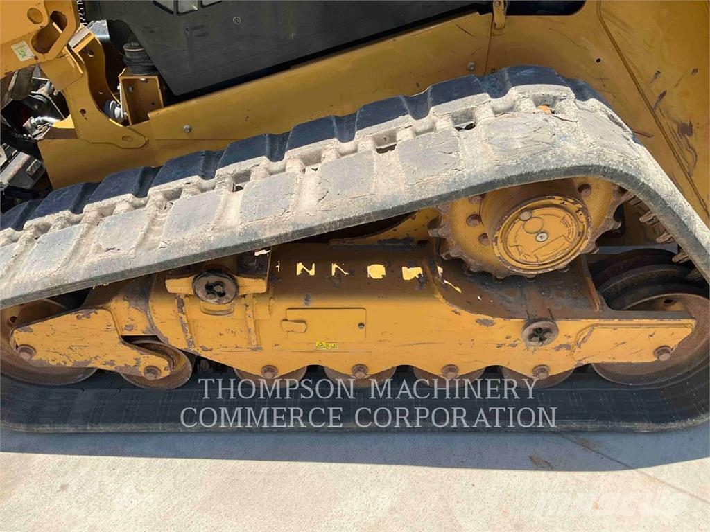 CAT 279D3 لوادر زحافة
