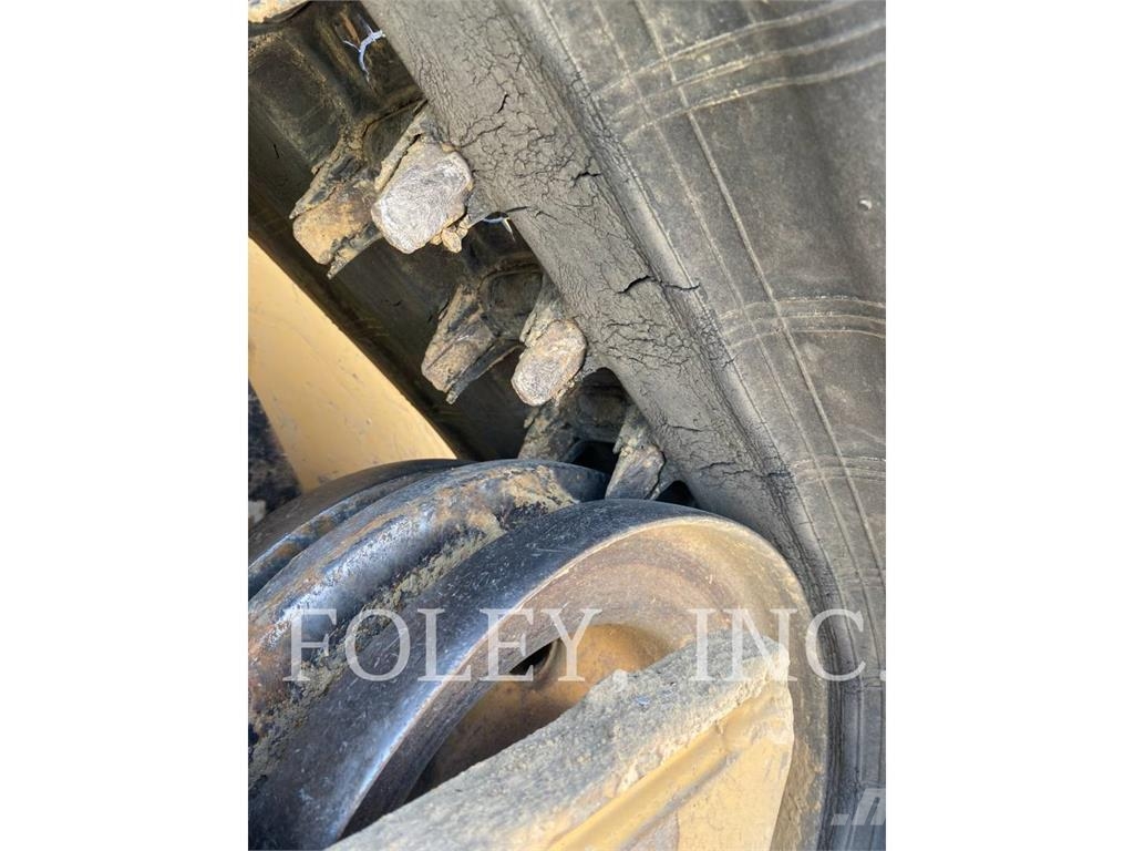CAT 279D3 Lánctalpas homlokrakodók
