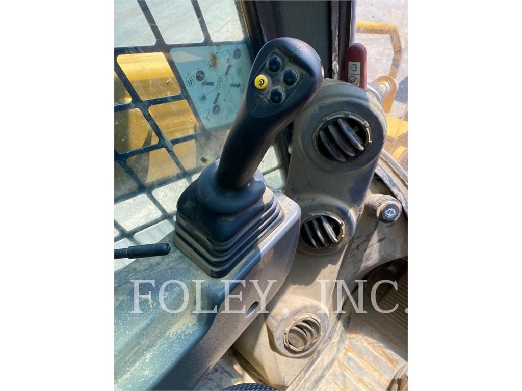 CAT 279D3 Lánctalpas homlokrakodók