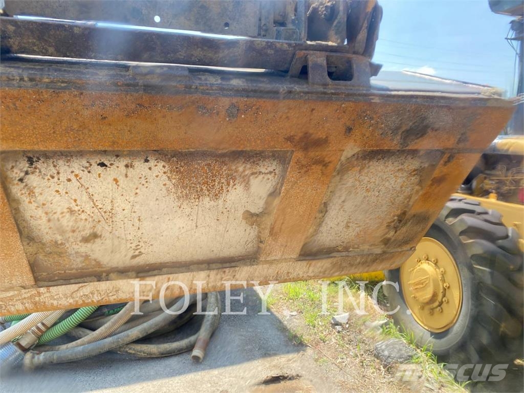CAT 279D3 Lánctalpas homlokrakodók
