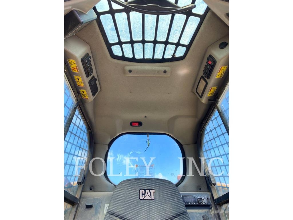 CAT 279D3 Lánctalpas homlokrakodók