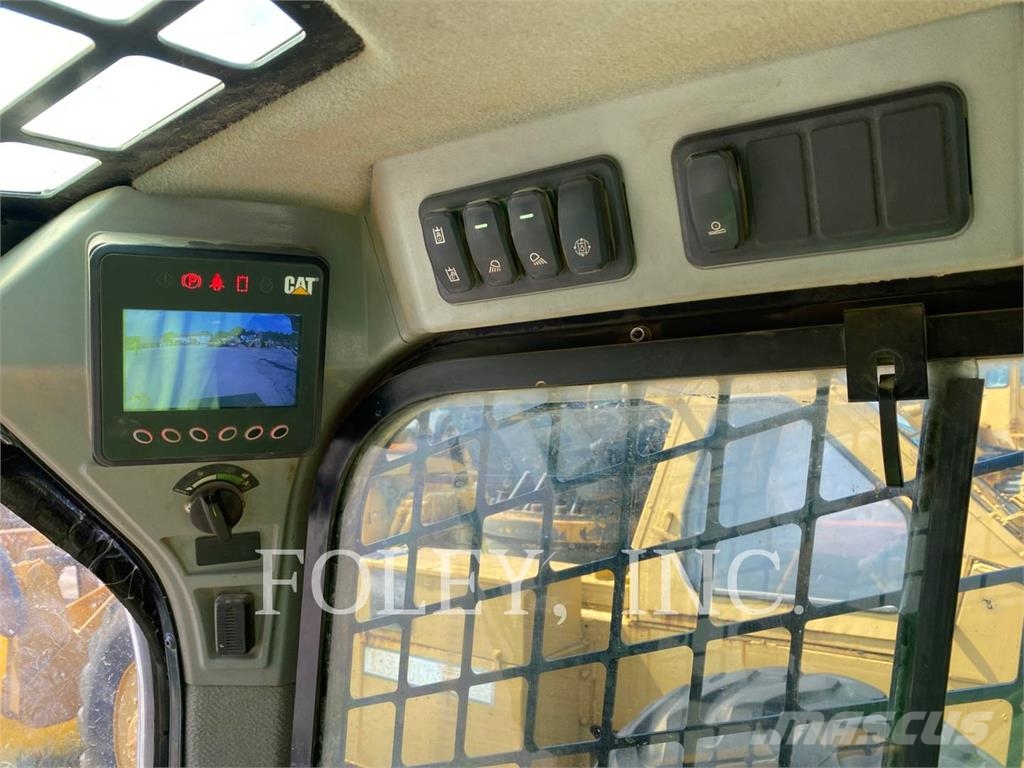 CAT 279D3 Lánctalpas homlokrakodók