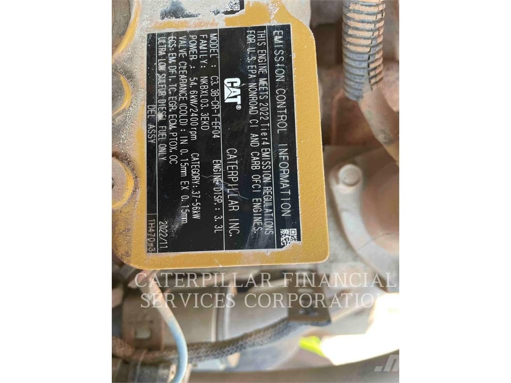 CAT 279D3 لوادر زحافة